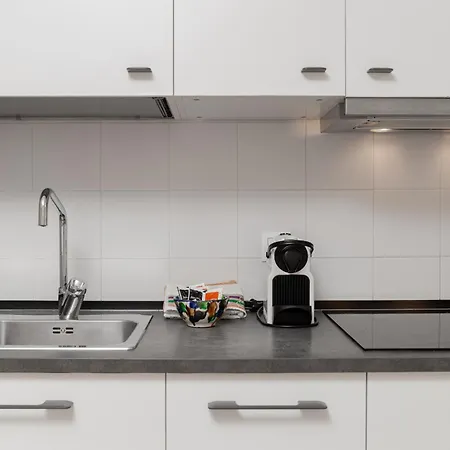 C18 Lovely In Malagueta Apartment